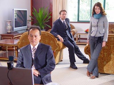 凯瑞《利益与代价》演绎美丽商业间谍的情感