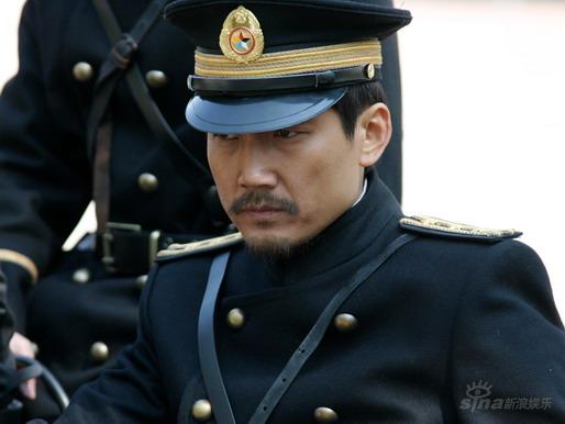 李崇霄《夜幕下的哈尔滨》大反派的重情重义