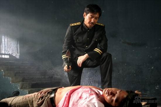 李崇霄《夜幕下的哈尔滨》大反派的重情重义