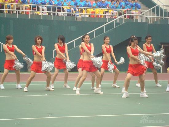 尤小刚受任指导奥运啦啦队 中北团队全力迎奥运