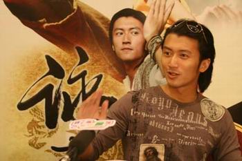 《咏春》今日首播 谢霆锋奔赴广州大谈《咏春