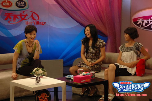 孙悦作客《天下女人》 谈获子趣事喜悦难掩【图】