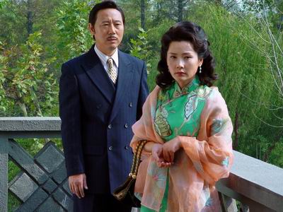 《舞台姐妹》何赛飞获好评越剧皇后当之无愧