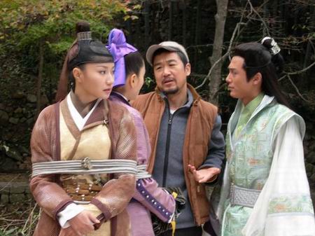 张国立全家携韩雪演绎《济公新传》冲击荧屏
