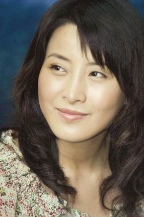 毛卫宁执导王雅捷主演《最后的子弹》南京开播