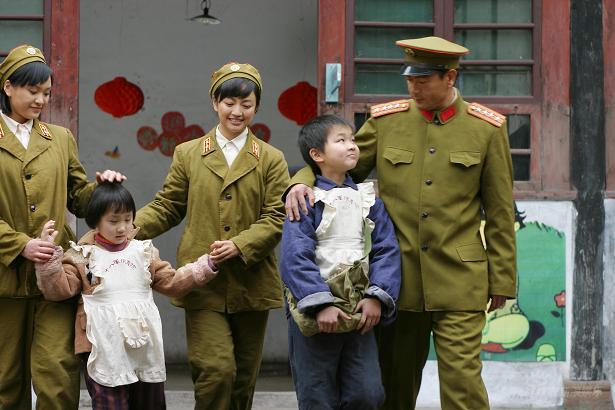 《我在天堂等你》热播罗海琼母女照曝光(图)