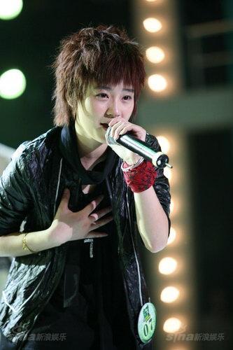 刘欣高阳加入OP组合 重返舞台每场被扣5000票