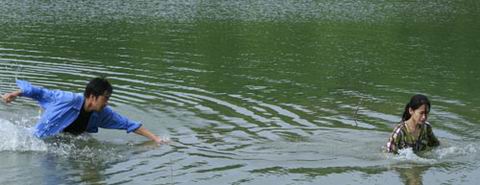 孙逊《天堂》勇救秦海璐 激情戏要求精益求精