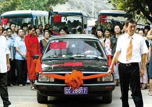 《为爱一生》热拍 董勇大闹王雅捷“喜事”【图】