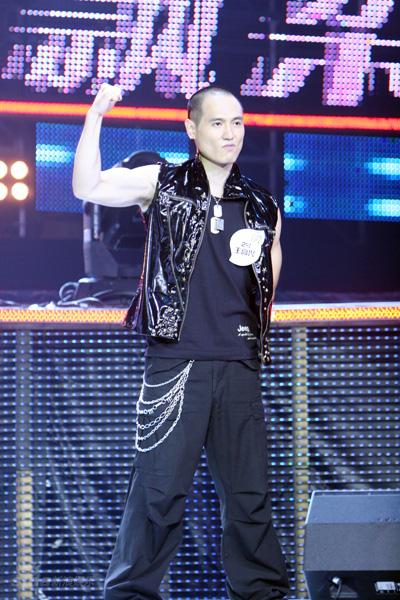 资料图片:绝对唱响男生12强-王高兴