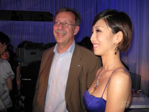 ��ݼң�������ʳ����ϯ�߶˲�Ʒ������(ͼ)