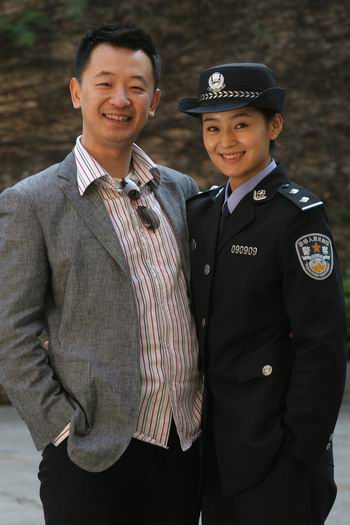 黄海波开《追》王媛可 逃亡中不忘谈恋爱