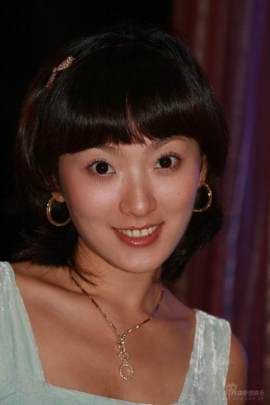 林楠;; 《恋爱兵法》上海热拍林楠化身婉约美女(附图); 林楠,内地演员