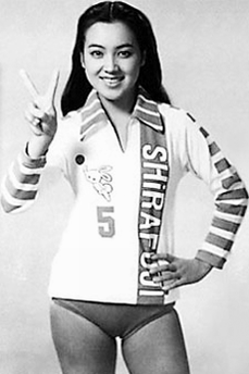 ������Ů�������Ϻ�ѡѰ���й���С¹����(ͼ)