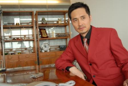 《想爱都难》成死对头谭洋张国立金牌搭档(图)