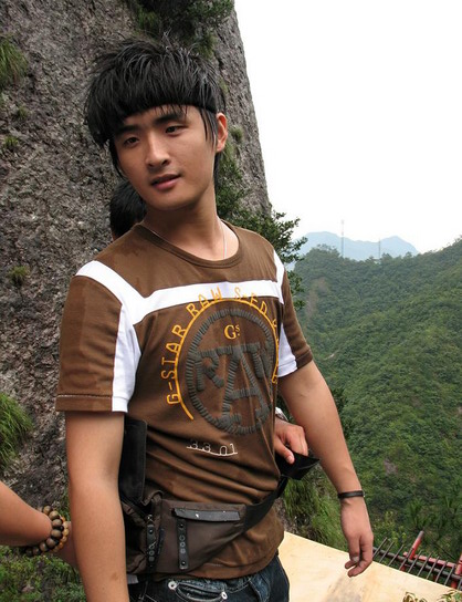 快男张远险被“雷劈” 张芯瑜玩转《勇往直前》_影音娱乐_新浪网