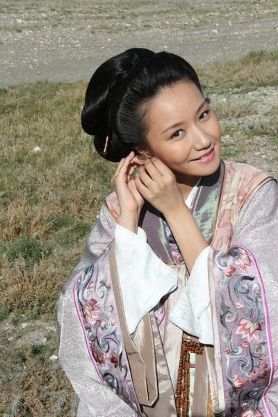 韩雪YOYO赴《苏东坡》与陆毅扮演老父老妻(图)