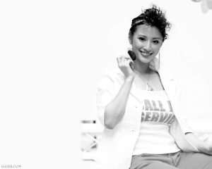 美女李倩蓉中秋登陆央视取代侯佩岑任司仪(图)