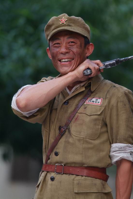 军旅大戏《高地》开机 贾云率军人明星团亮相