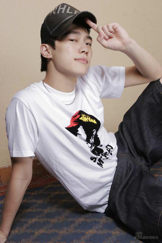 资料:电视剧《有你就有戏》李维斯角色介绍