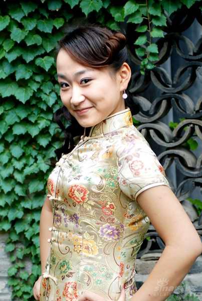 《风月"小姨太"为《兄弟你在哪里》献声