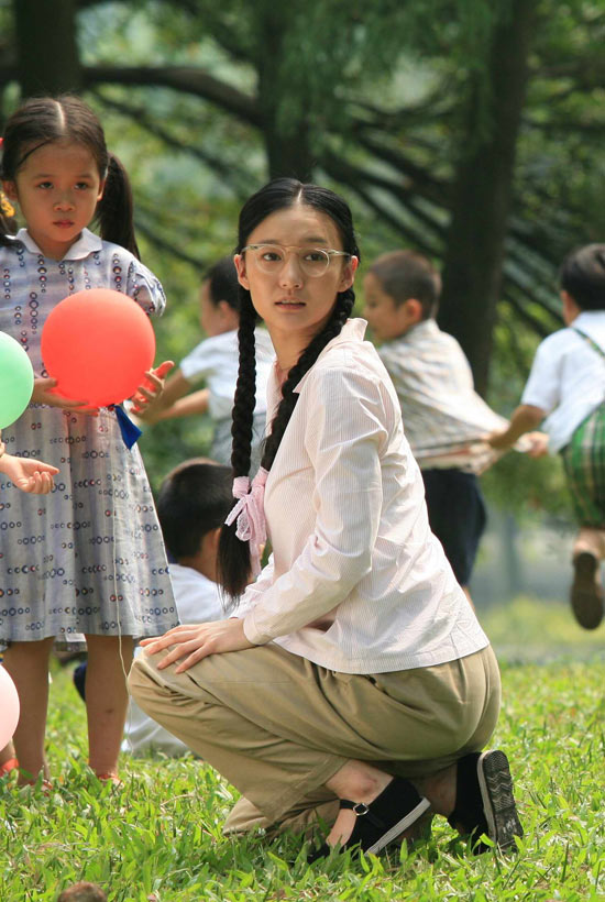 江珊牛萌萌荧屏比“风流” 任泉首次出演公安