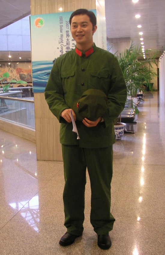 沙溢《高地》年龄跨度大 挑战新时代军人形象