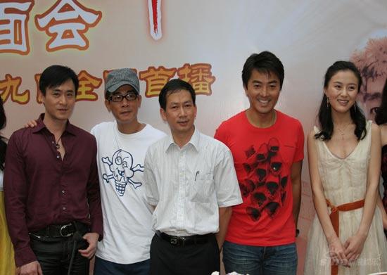 《霍元甲》开播郑伊健周牧茵修庆个个抢戏(图)