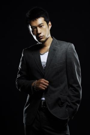 李小冉谭凯遗憾终得所偿携手出演《凤穿牡丹》