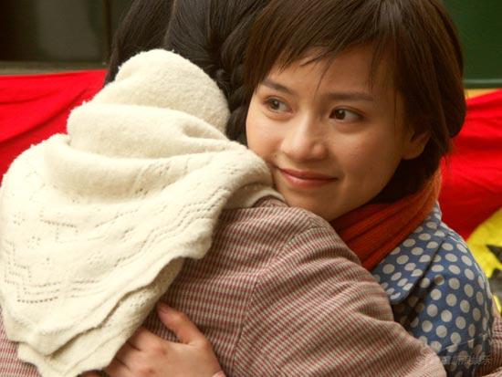 年代情感巨献《烈日炎炎》孙镱菲钟情演绎悲剧