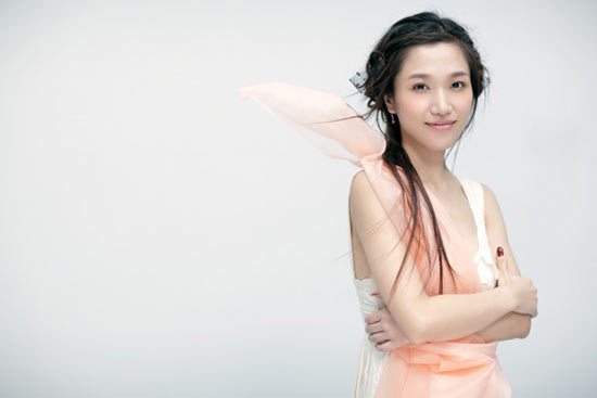 就像《香水有毒》和胡杨林其他所唱的歌曲一样