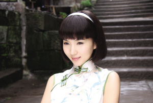 陈好加盟高希希《纸醉金迷》挑战“交际花”