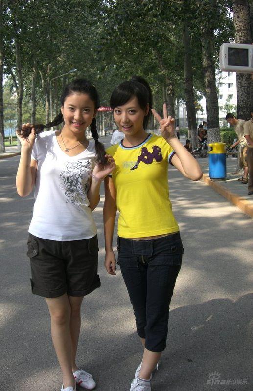 红楼梦中人方安娜蔡飞雨等亮相《真情人生》