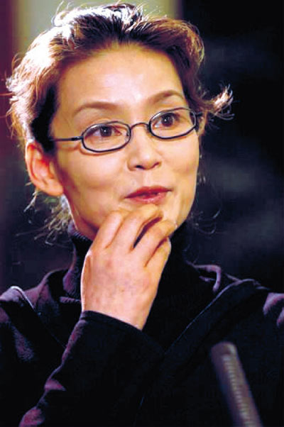 《妇道》今日在渝开机潘虹变身“恶”婆婆(图)