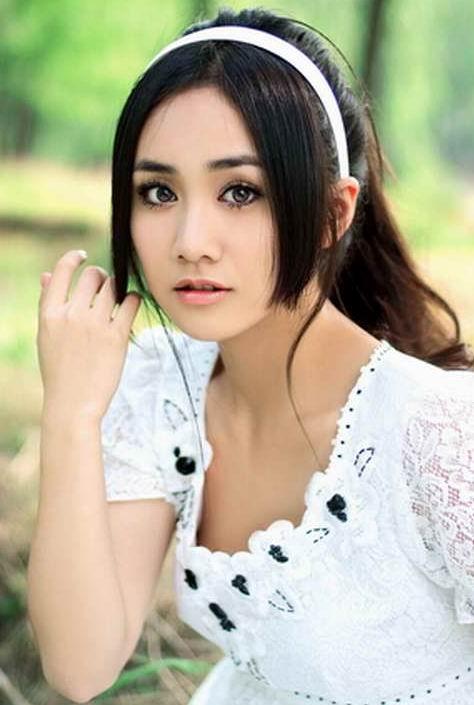 《鹿鼎记》班底抵合肥刘芸欣喜好友再聚首(图)