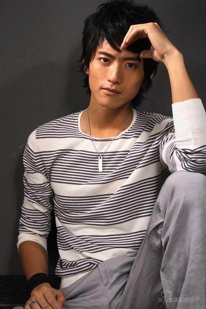 盘点海岩剧岩式风格--俊男美女的浪漫出演