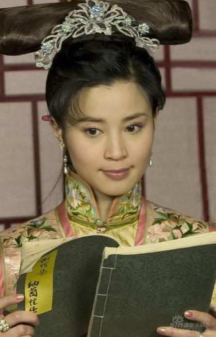 石小群饰演纳兰惠儿
