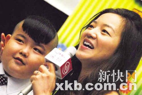 《儿女》原班打造《电脑娃娃》 阿雅演80后妈