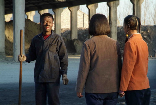 吴健黄力加二度合作 《人活一张脸》变"煤人"