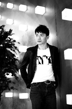 段奕宏