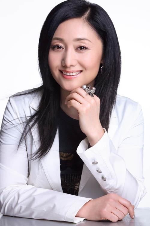 娟子《小草》演绎苦情母亲 以泪洗面哭到想吐