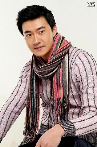 李霖"白面书生"李进荣变身"居家好男人"