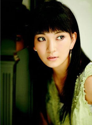 新浪娱乐讯 继《绝地逢生》之后青年演员何苗又凭借《今生欠你一个