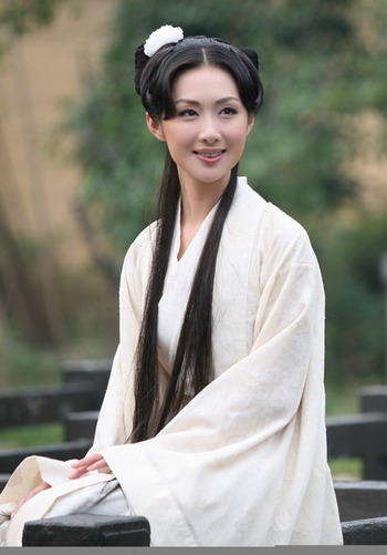 涂黎曼加盟神话剧《活佛济公》 装扮貌似白娘