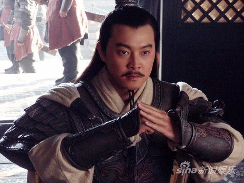 新《三国》上演《吉祥三宝》 沙溢版孙策最杯具