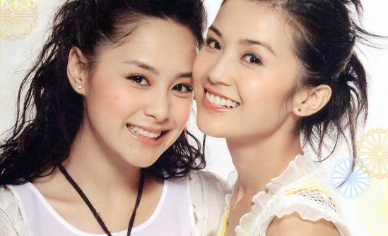 TWINS灿颜携手并肩如昔