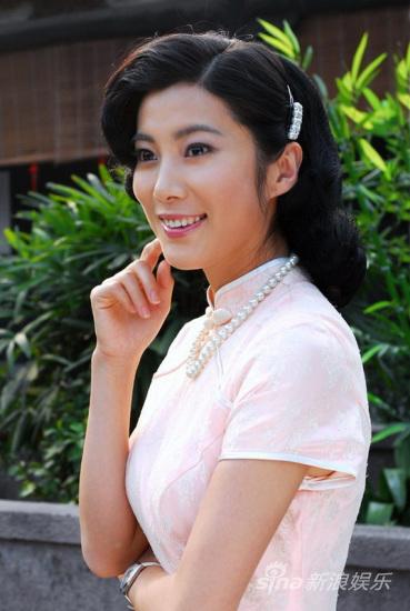 《扇娘》王珂剧照曝光 外表温婉内心"毒辣"