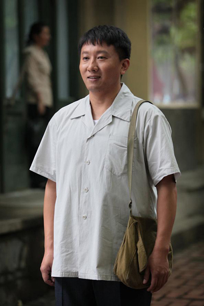 该剧由著名导演刘惠宁指导,华谊实力派演员房子斌在剧中饰演医学院