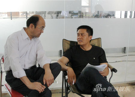 涉案剧《无悔英雄》热拍 常戎续写警官传奇(图)