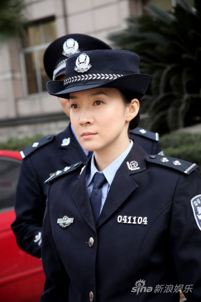 尹媗出演电视剧版《天下无贼》 变身魅力女警花